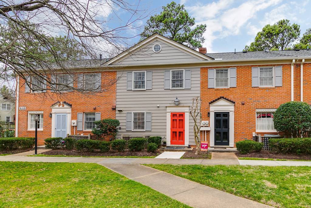 9109 Derbyshire Rd Unit B Flickr