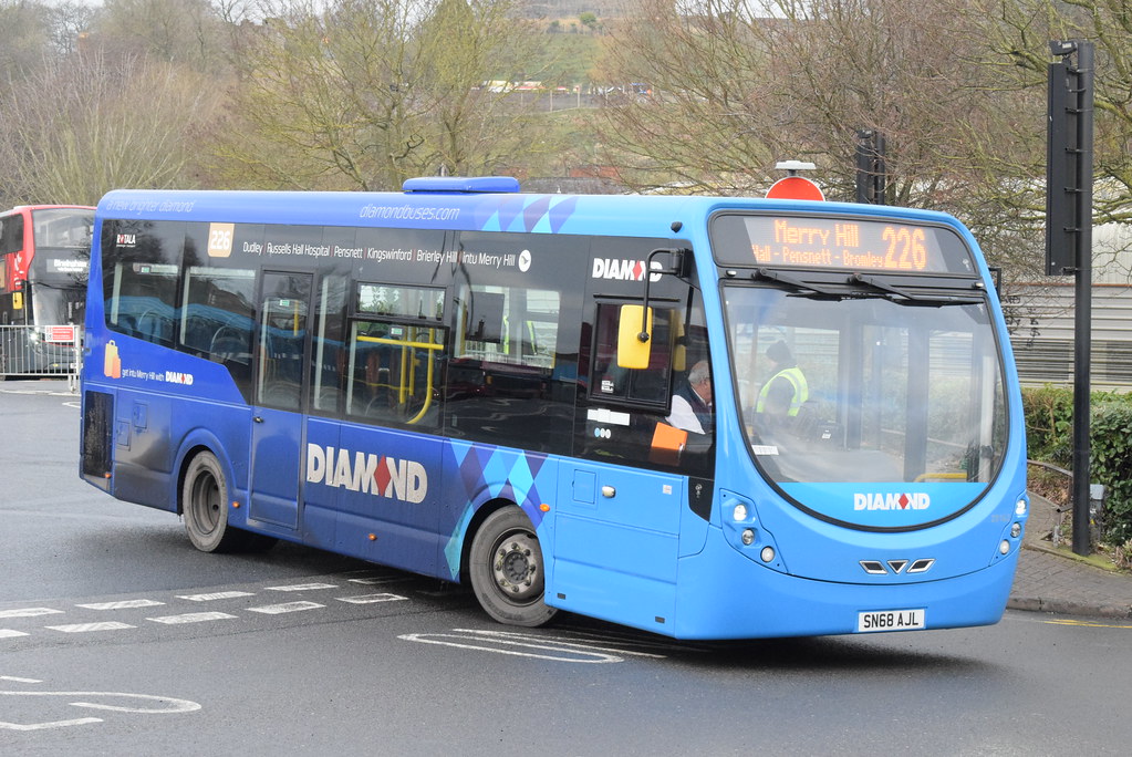 DB 20162 Dudley bus station Diamond Buses Wright Streetl… Flickr