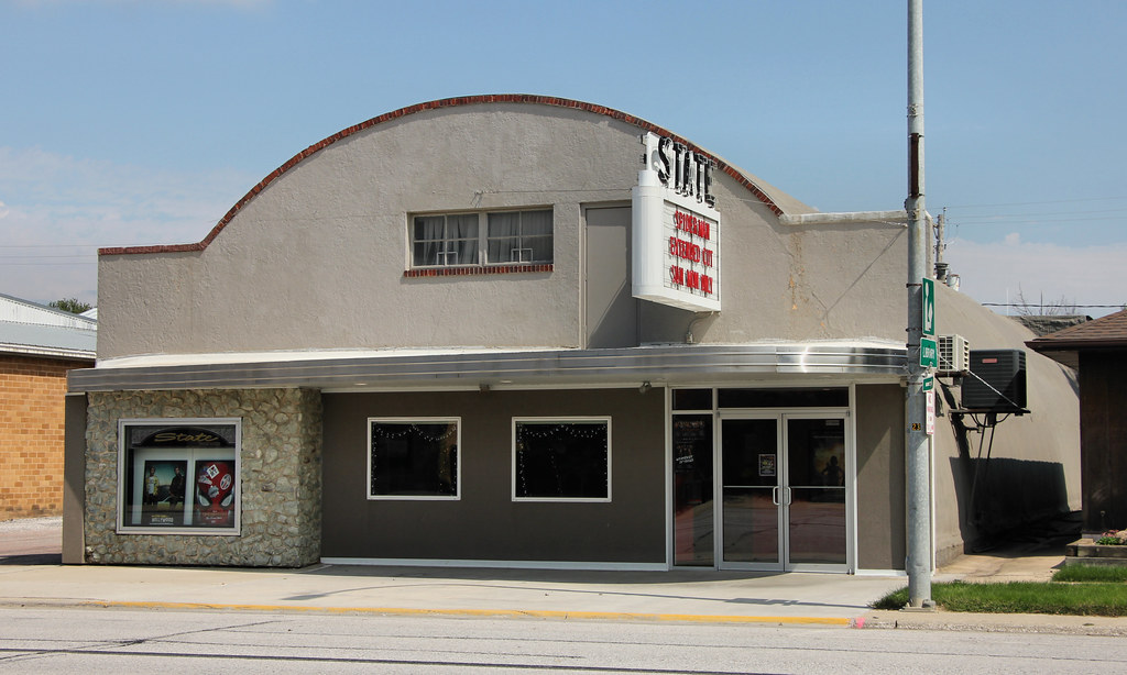State Theater Holstein, IA The theater in this quonsets… Flickr