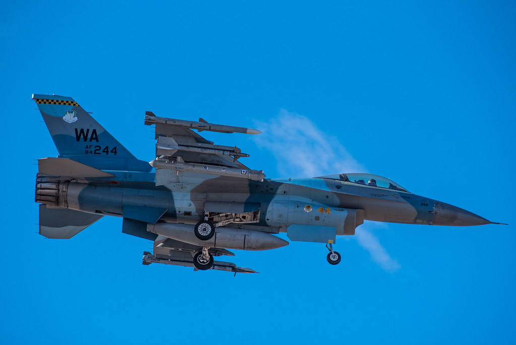 64th Aggressors on final F16 with Blue Flanker camo schem… Flickr