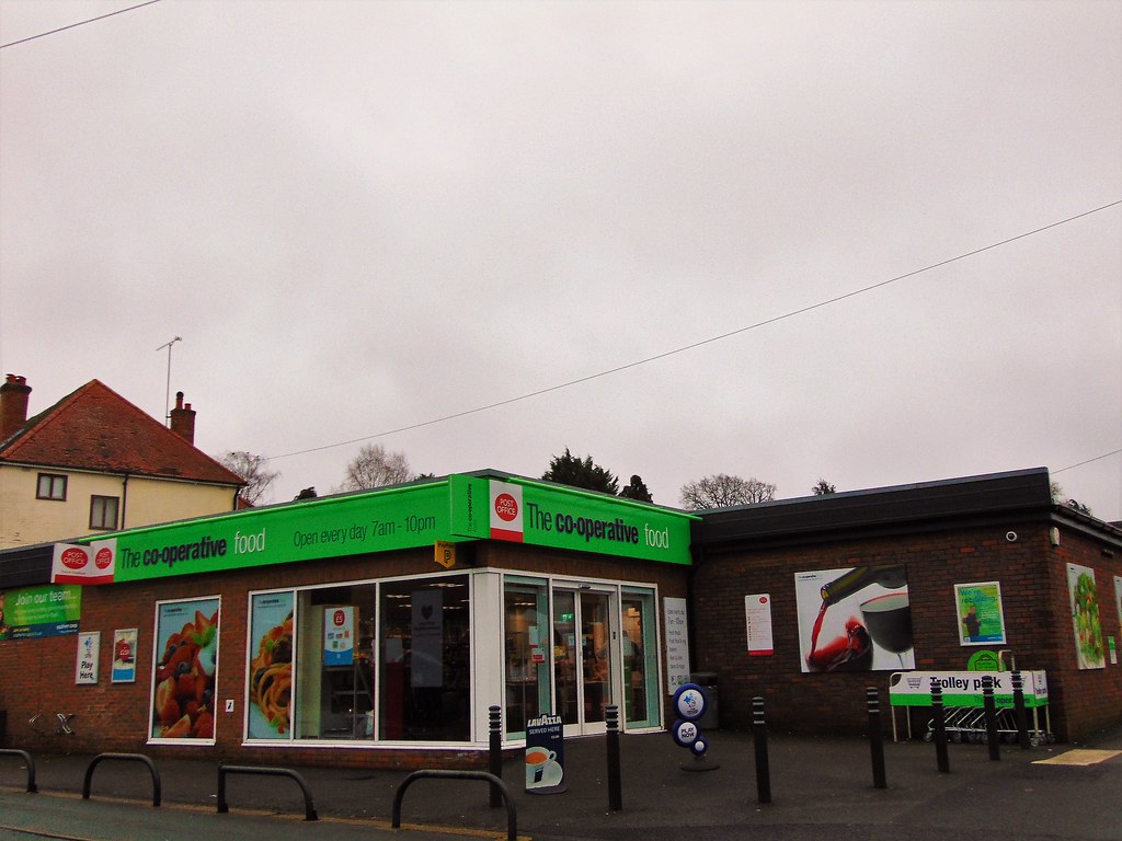 CHURCH CROOKHAM {SOUTHERN} (100 Aldershot Rd, Church Crook… Flickr