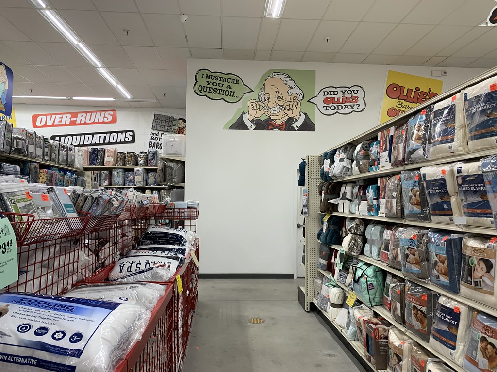 Ollie's Bargain Outlet interior Ollie's Bargain Outlet (32… Flickr