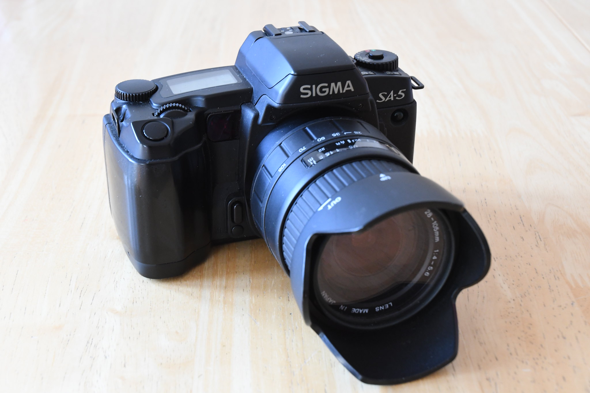 First impressions with the Sigma SA5 arhphotographic