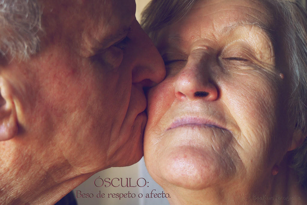 Ósculo ÓSCULO Beso de respeto o afecto. Y con ésta termin… Flickr