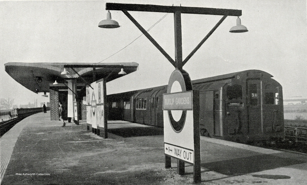 Ruislip Garden station, Central line, London Underground … Flickr