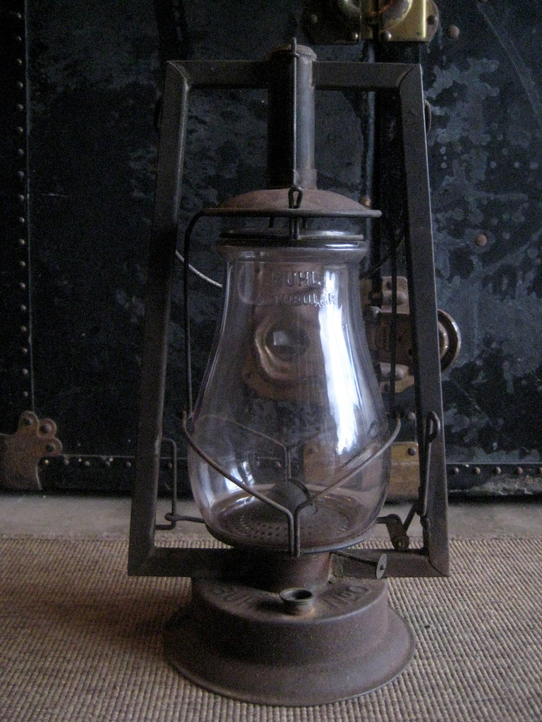 BUHL No.0 Tubular. This side lift lantern was made by the … Flickr