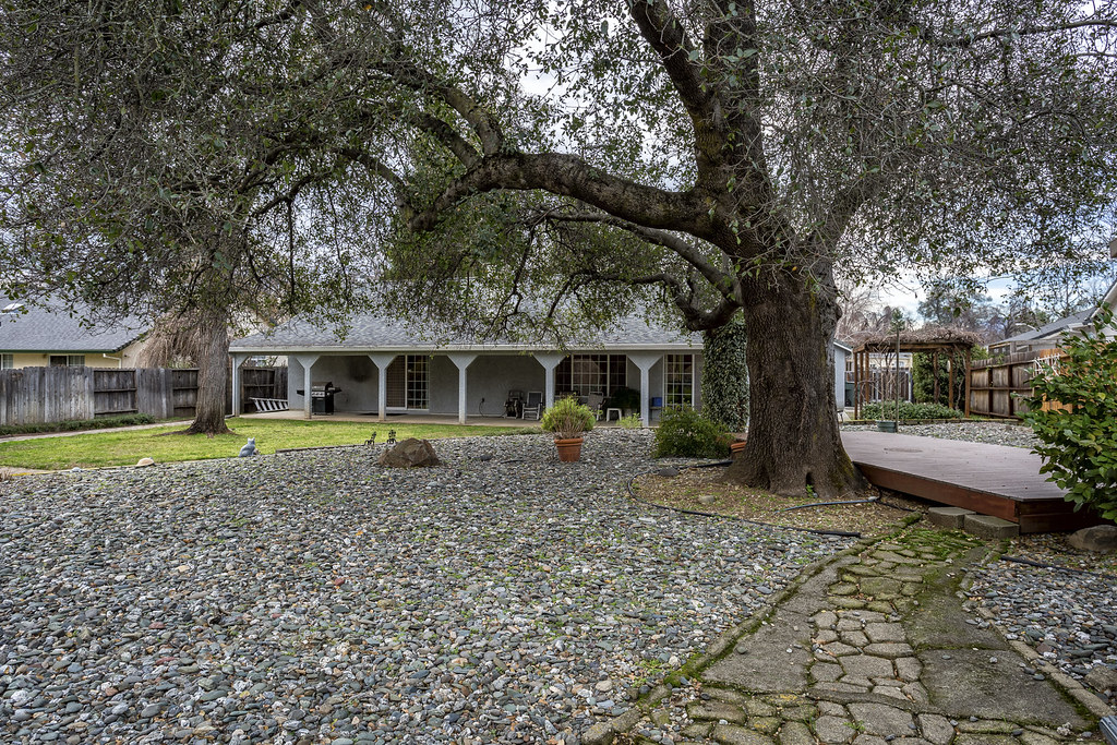 Greenbelt in Back One thing I remember growing up is alway… Flickr