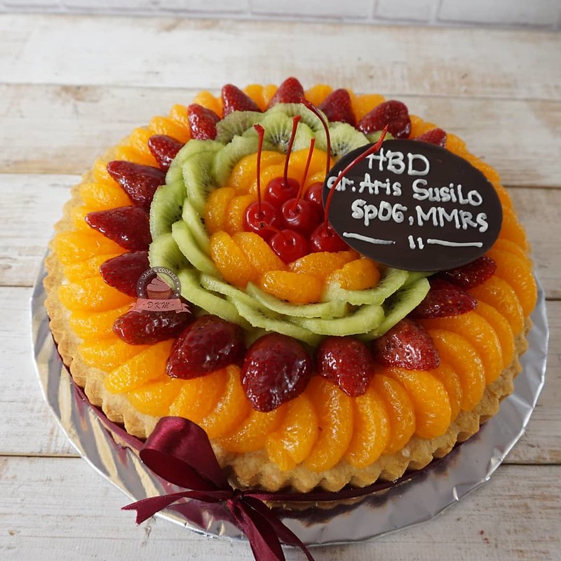 Pie Buah Besar DKM Cakes Toko Kue Online Jember