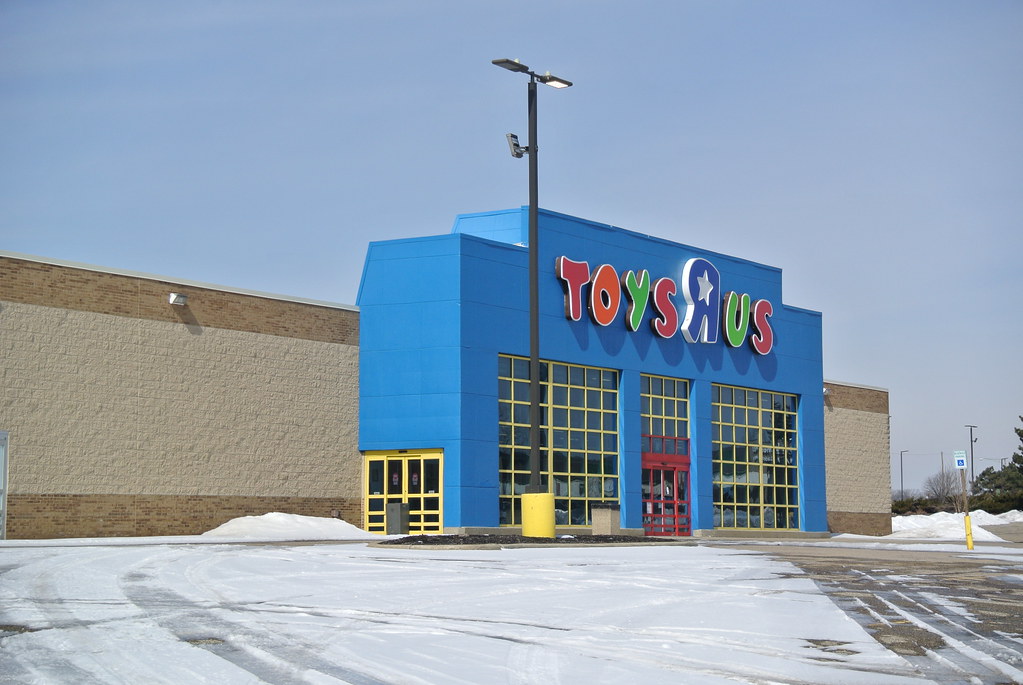 Toys R Us Waterford MI gameking3 Flickr