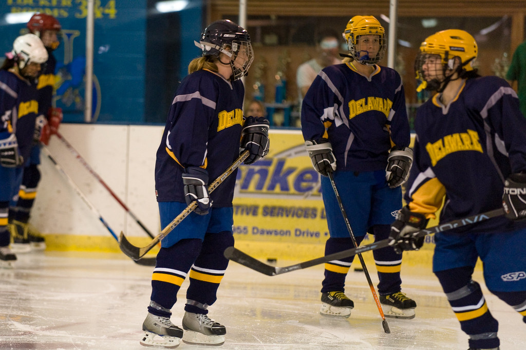 UD Women's Ice Hockey 10/03/2008 Flickr