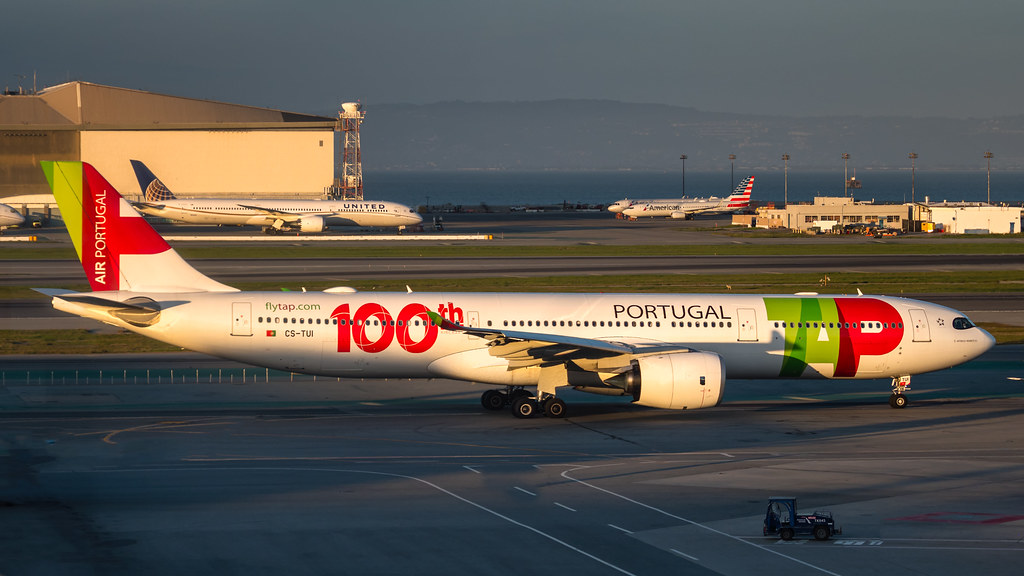 CSTUI Airbus A330941 (CSTUI) TAP Air Portugal with "100… Flickr