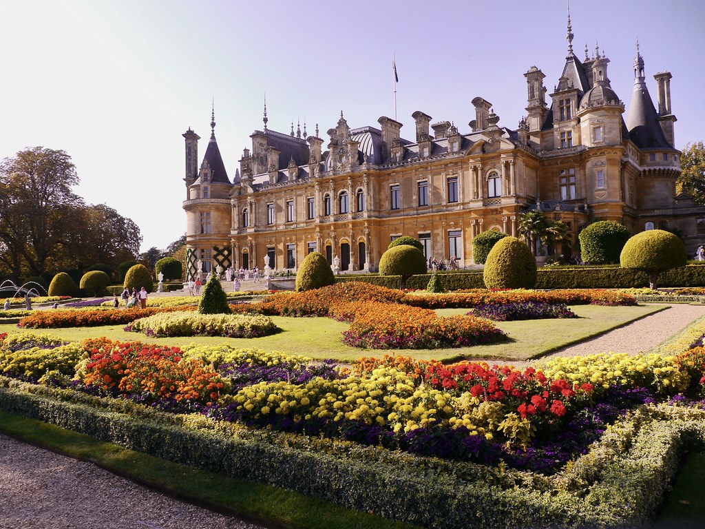 WADDESDON MANOR BUCKS. A Rothschild House and Gardens Ex… Flickr