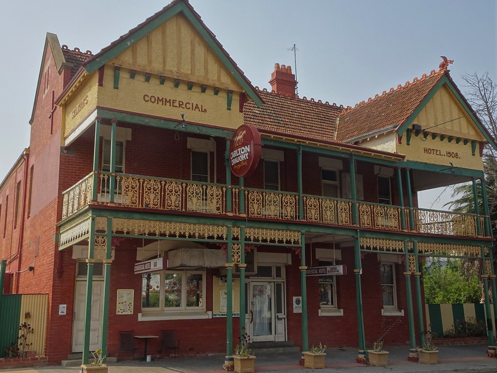 Minyip. The Edwardian style Commercial Hotel built in 1908… Flickr