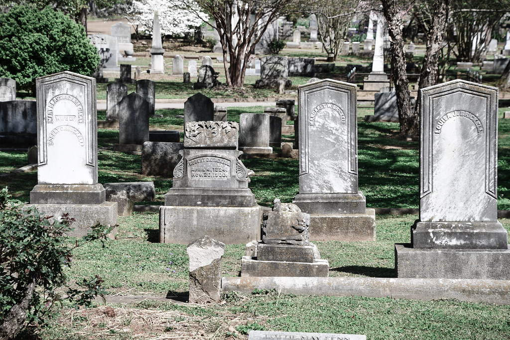 Huntsville AL Cemetery, April 2018 Flickr