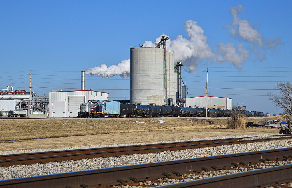 Patriot Fuels PRFX 250 shoves an ethanol train into CHS at… Flickr