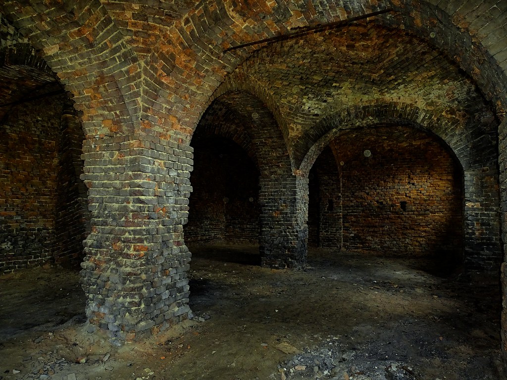 castle basement Leszek Pilarczyk Flickr