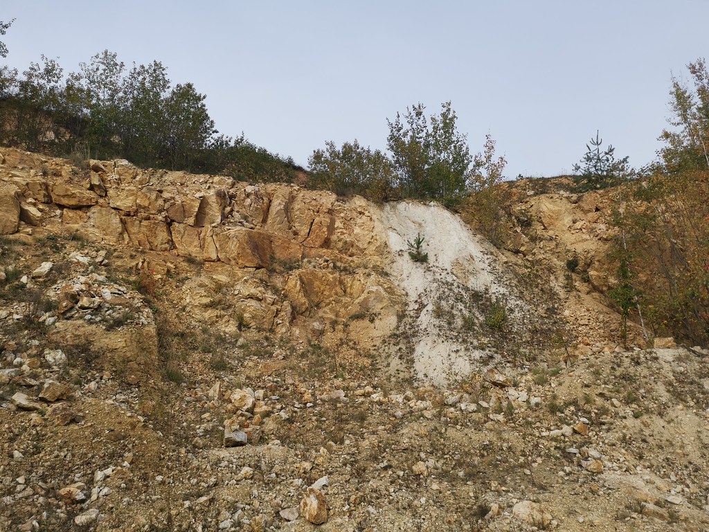 Taczalin quartz quarry qrf nesihonsu Flickr