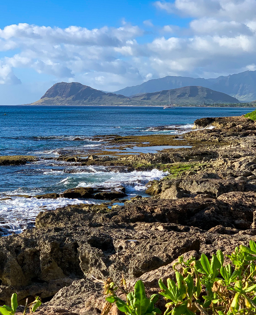 Paradise Cove looking west Oahu, Hawaii Scott Elliott Smithson Flickr