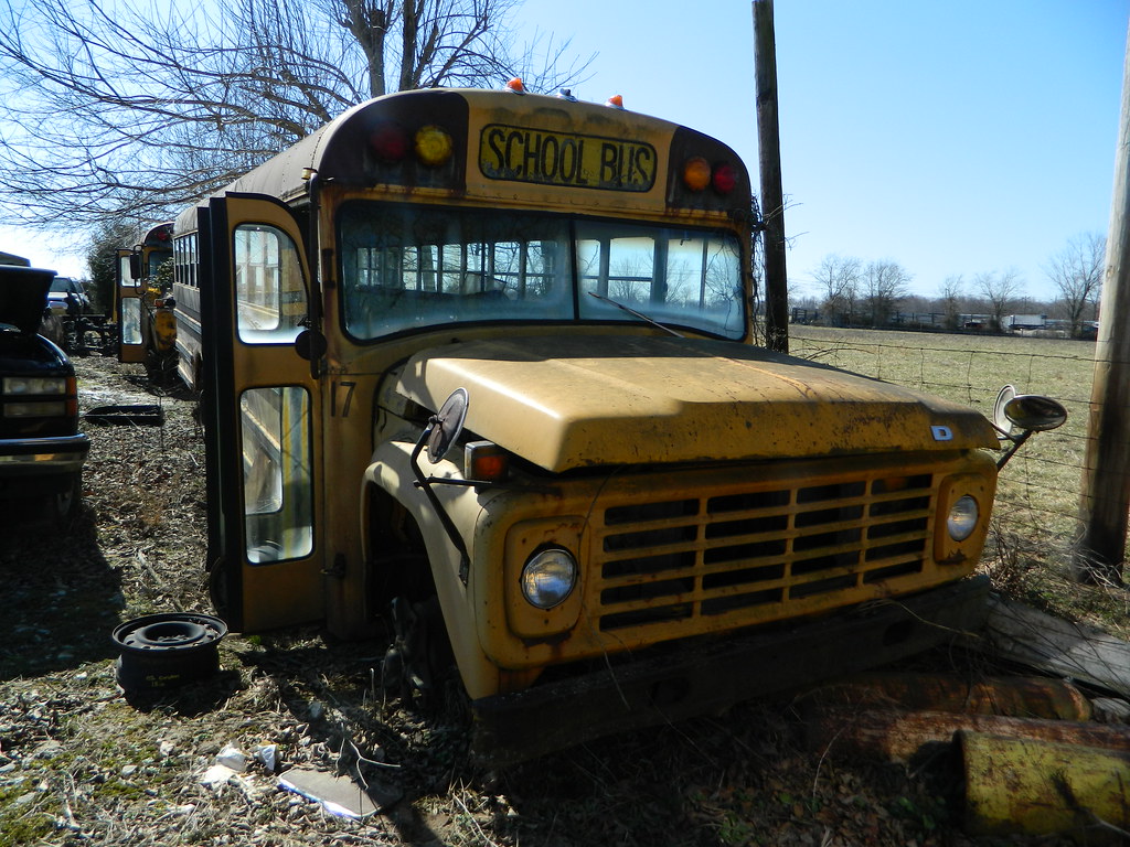 exTodd County Schools 17 Clifton's Auto Salvage Elkton,… Flickr