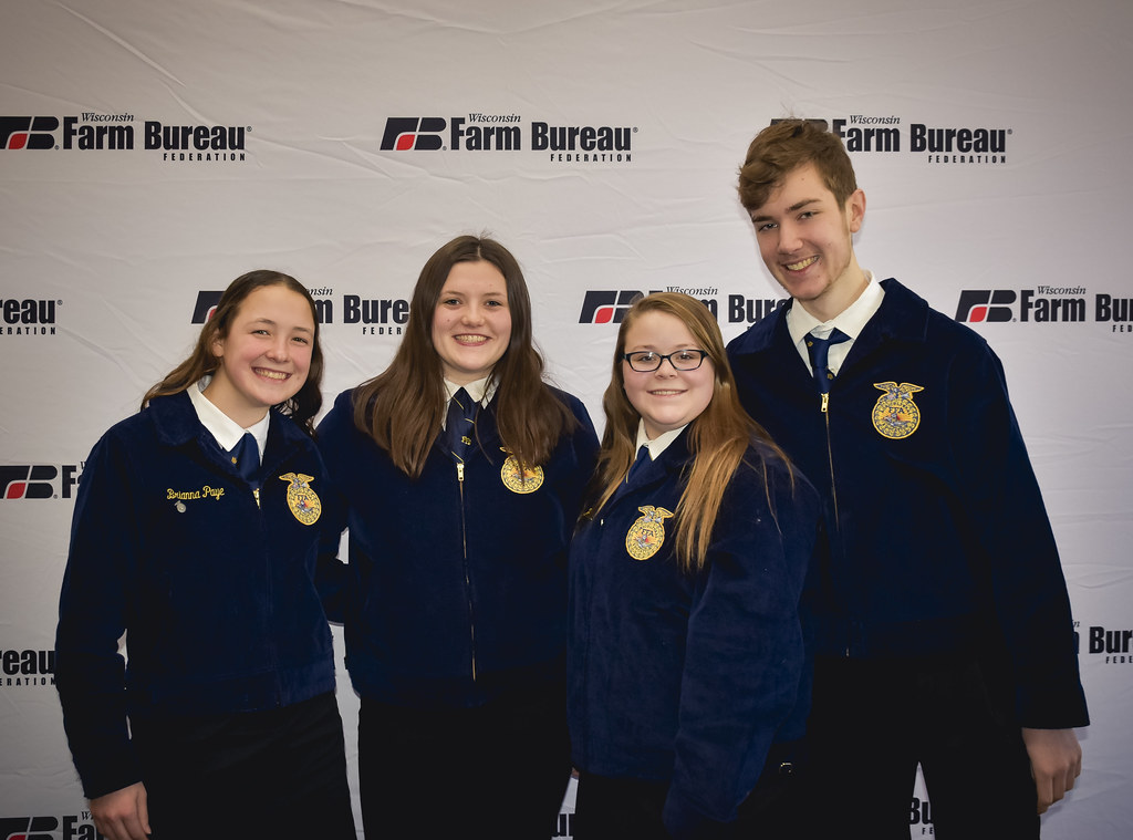 Luxemburg Casco FFA Chapter577 (from left); Brianna Paye… Flickr