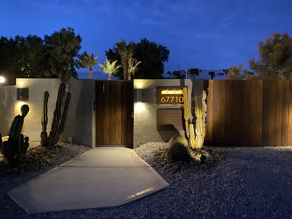 Hotel Lautner, John Lautner 1947; Tracy Beckman & Ryan Trowbridge Restoration 2008 a photo on