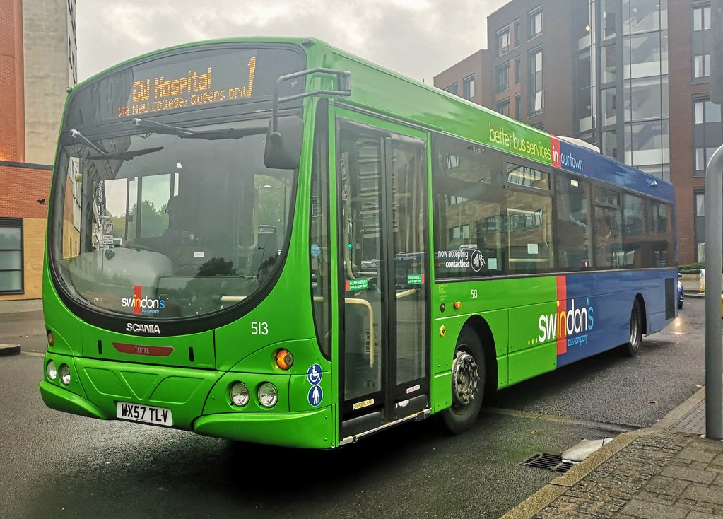 Swindon's Bus Company 513 is on Fleming Way while on route… Flickr