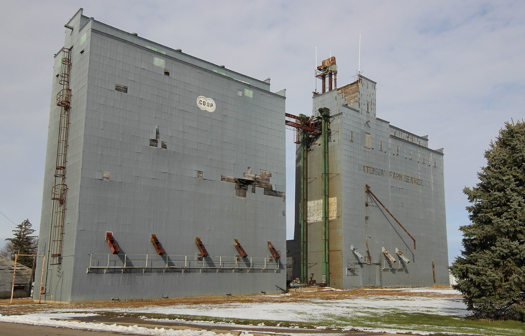 Farmers CoOp Elevator Ormsby, MN Tom McLaughlin Flickr