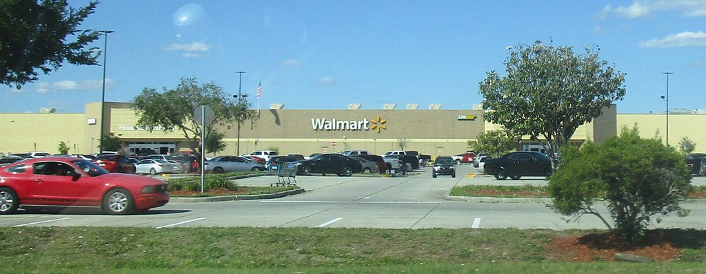 Walmart St. Cloud, FL. April 2019. … Flickr