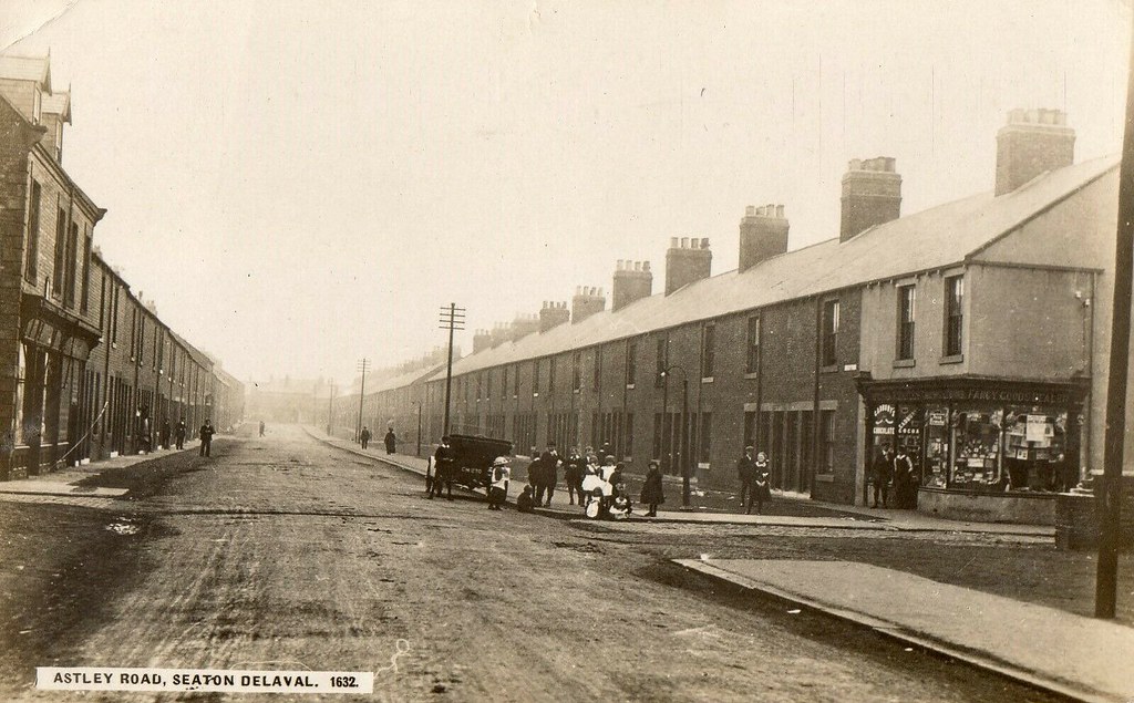 Astley Road, Seaton Delaval pictured in 1918. Billy Embleton Flickr
