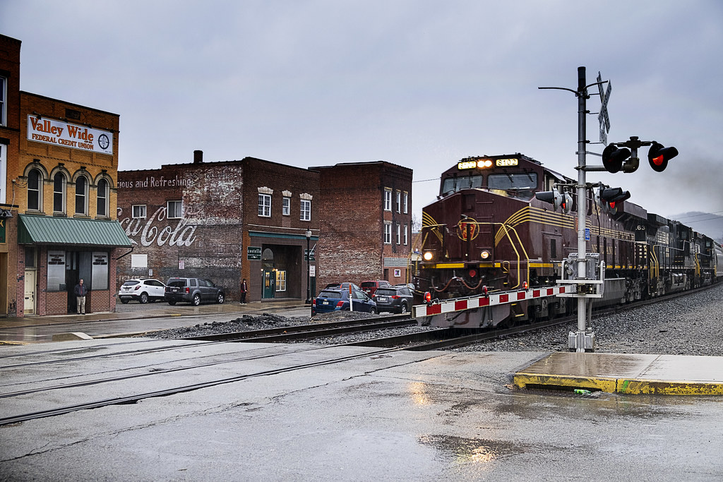 Montgomery Ln, Vandergrift, PA アメリカ合衆国日の出日の入り時間