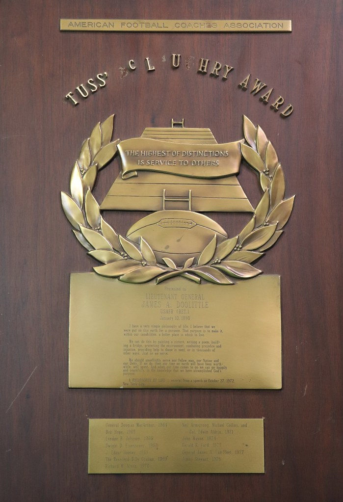 65.94.A Plaque Tuss McLaughry Award 1980 to Lt. General Ja… Flickr