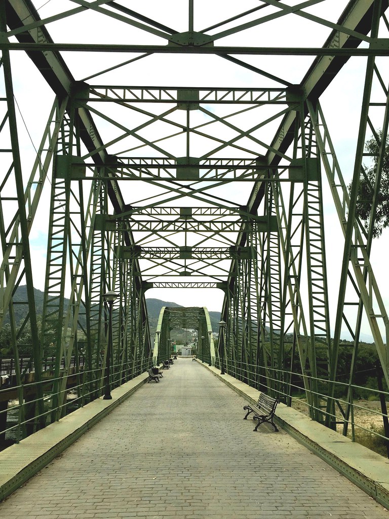 Puente de la Estación de Cártama!!! Puente de hierro que u… Flickr