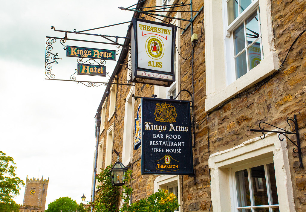 Kings Arms Hotel Askrigg The Kings Arms dates to 1767 and … Flickr