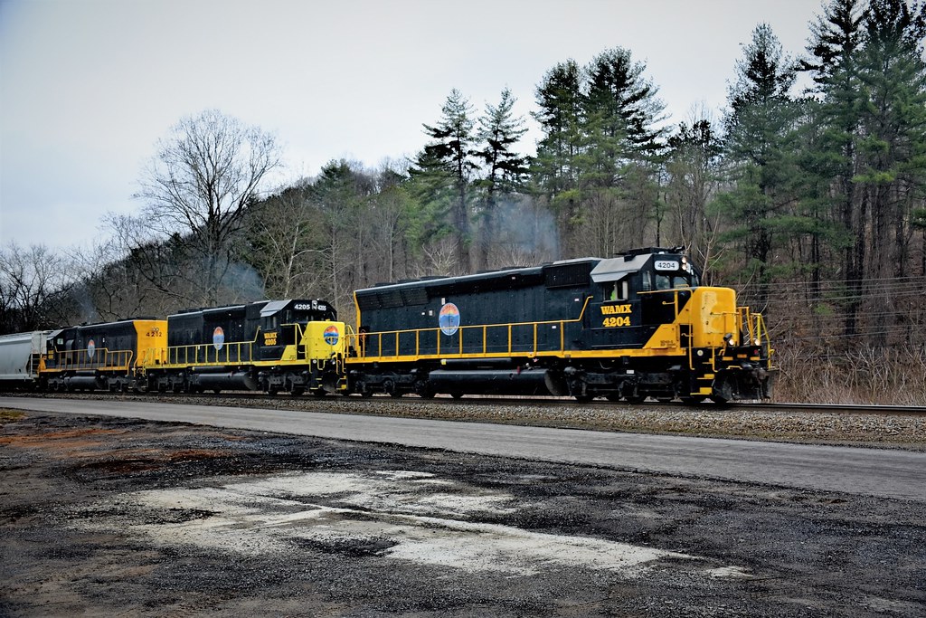 Blue Ridge Southern Coming into Everygreen Paper, Canton N