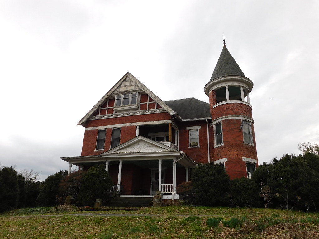 "Elm Hill" Mansion Newport, Tennessee This Victorian 2 sto… Flickr