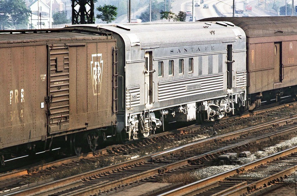 New Haven Railroad westbound passenger train headend cars… Flickr