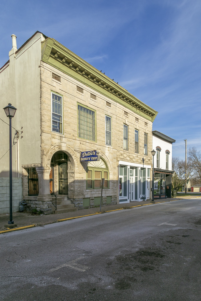 Building — Shelbyville, Kentucky Christopher Riley Flickr