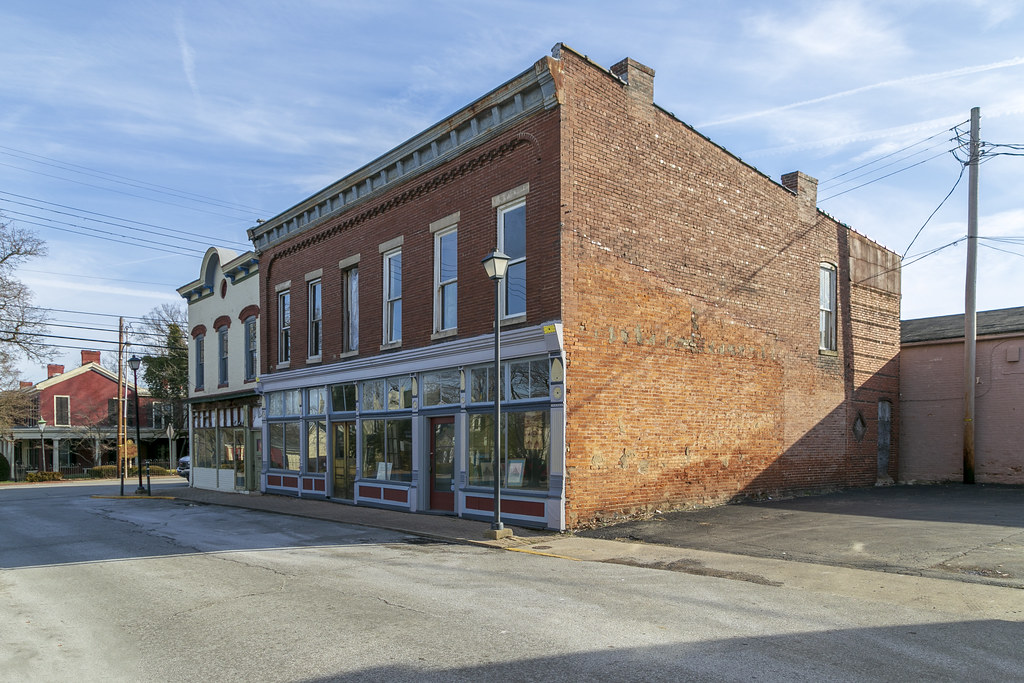 Building — Shelbyville, Kentucky Christopher Riley Flickr
