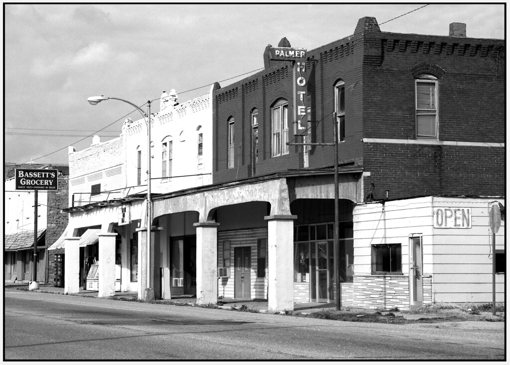 Afton, Oklahoma Palmer Hotel, on the original Route 66… Flickr