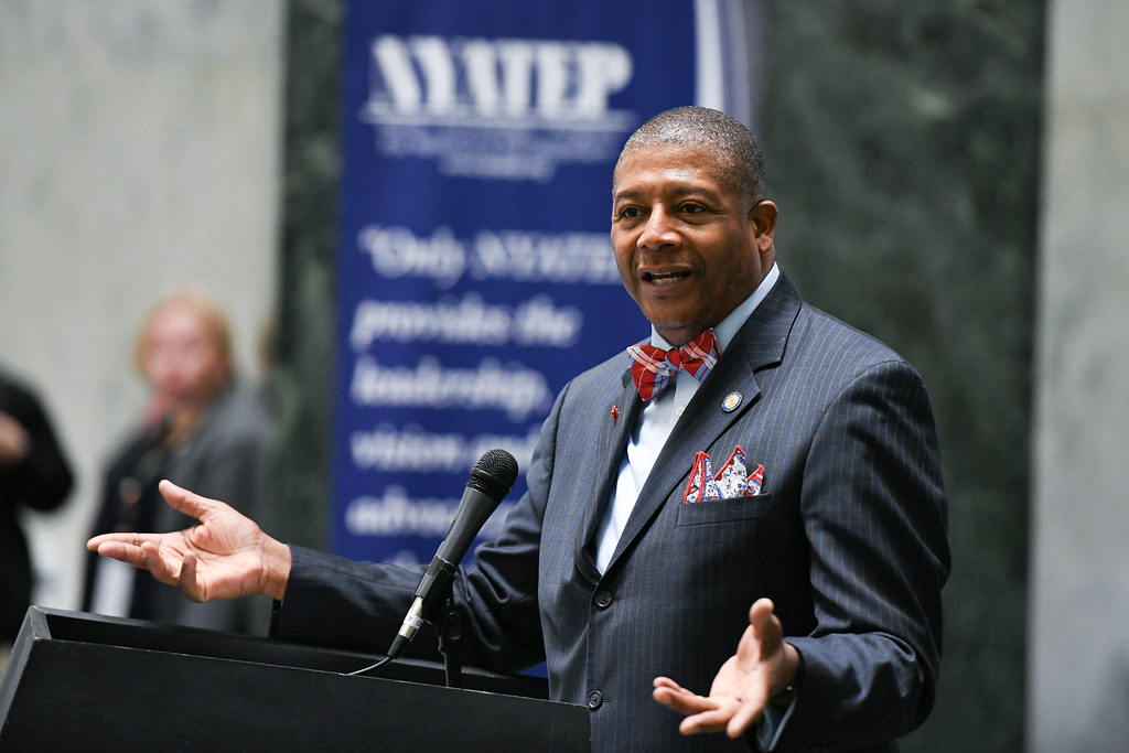 (030220)NYS Senator James Sanders speaks during the Inve… Flickr