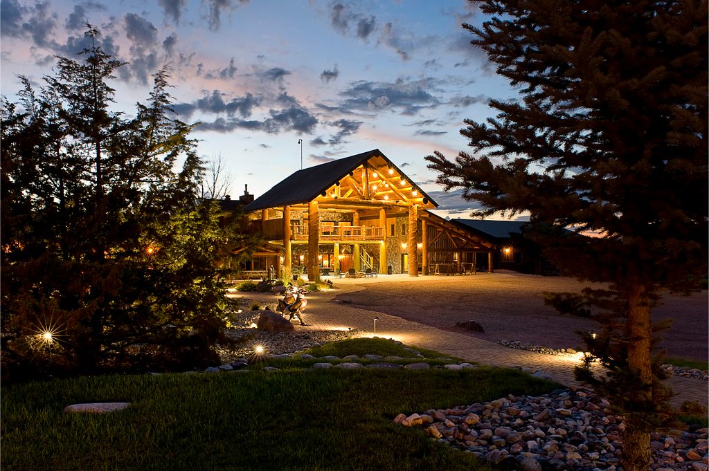Luxury Pheasant Lodge South Dakota Gettysburg Antlers and Anglers
