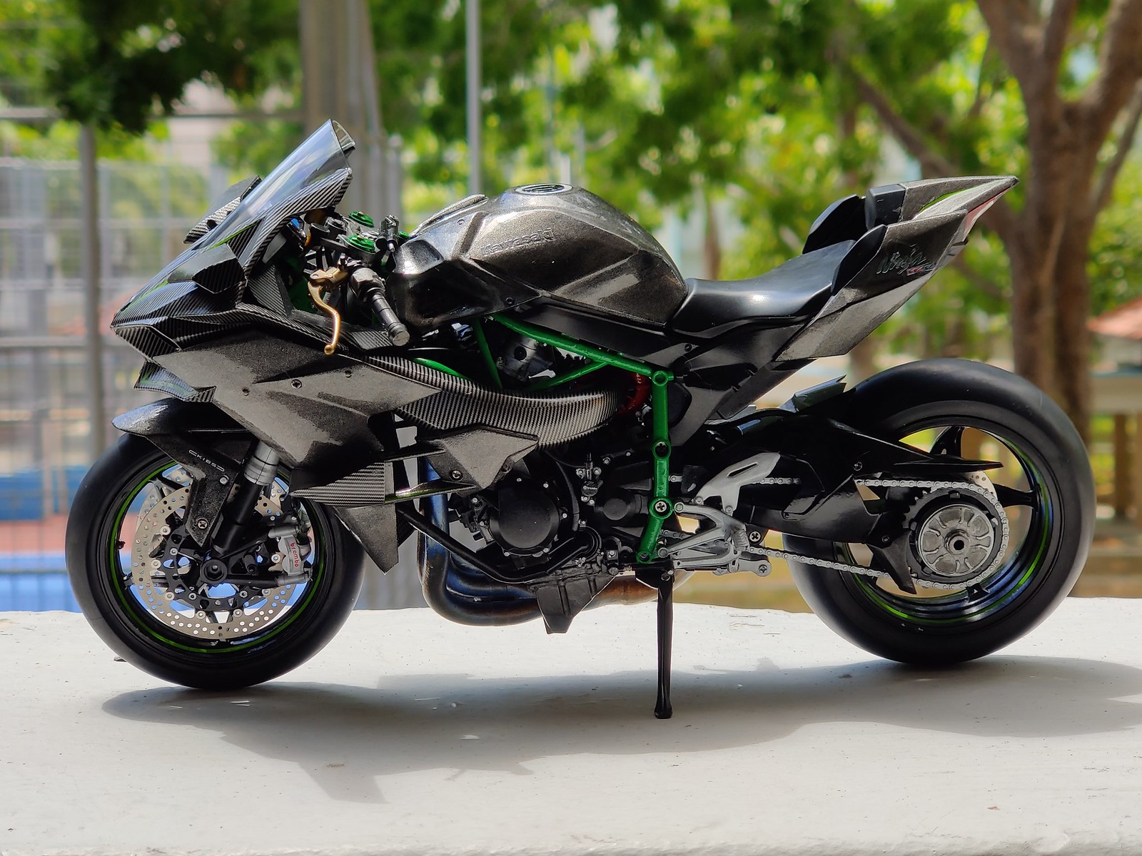 Meng Models 19 Kawasaki Ninja H2R DX Modelwerks Showcase