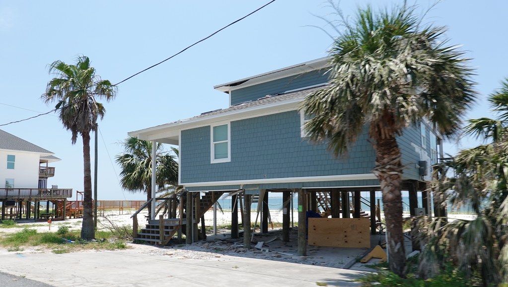 BEACON HILL FLORIDA 8669 US 98 7 MONTHS AFTER HURRICANE MI… Flickr
