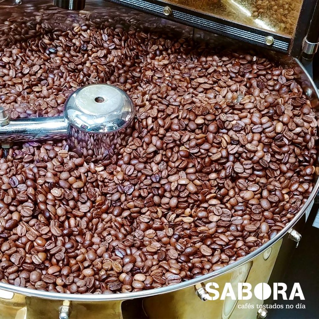 Tips para hacer un gran café del café en grano a la cafetera SABORA