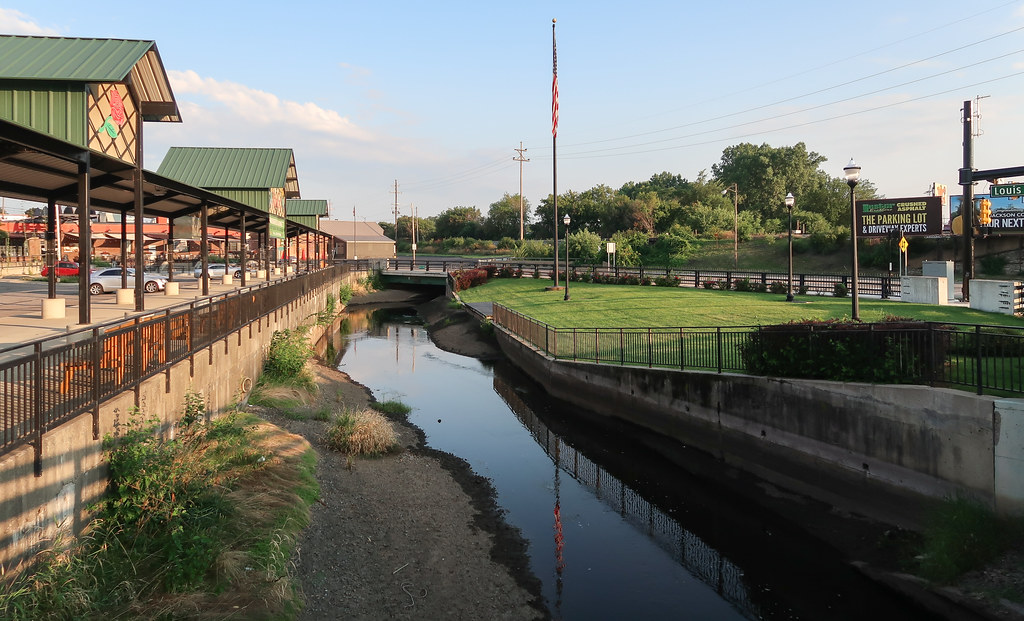 Elevation of Leoni Township, MI, USA Topographic Map Altitude Map