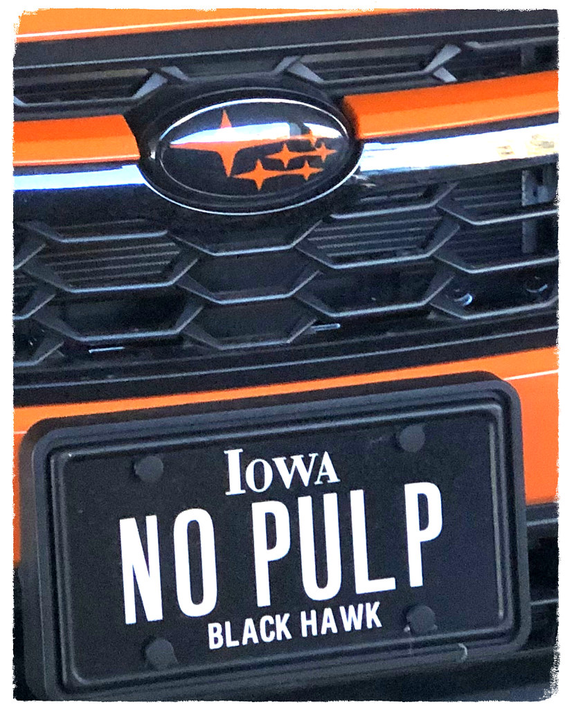 NO PULP personalized Iowa license plate on orange Subaru i… Flickr