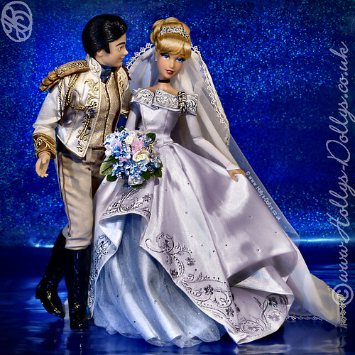 Disney Limited Edition Platinum Cinderella Wedding Doll Se