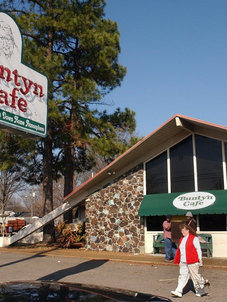 Buntyn Café, 4972 Park Ave., Memphis TN Circa 2005 Flickr