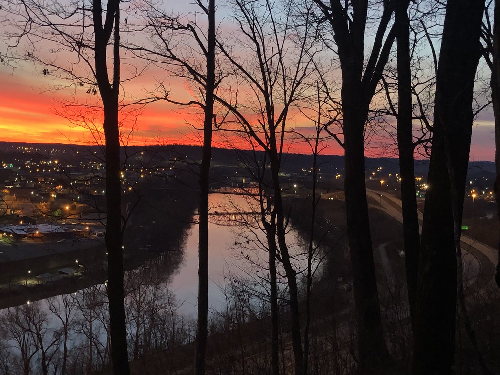 MidOhio Valley Sunrise Parkersburg, WV Daniel Westfall Flickr