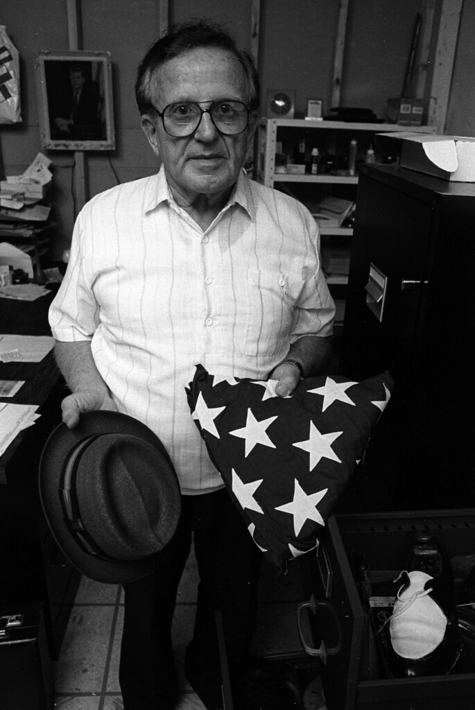 EarlRuby 10/27/90. West Bloomfield, Michigan. Earl Ruby, b… Flickr